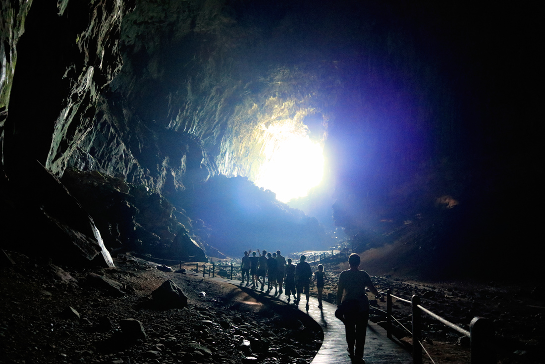 Intrepid Travel malaysia sarawak Gunung Mulu National Park deer cave