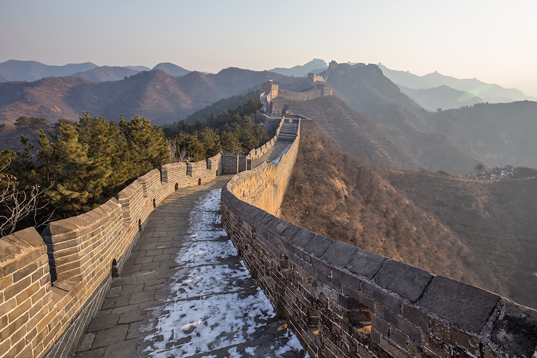 Walk along the Great Wall of China