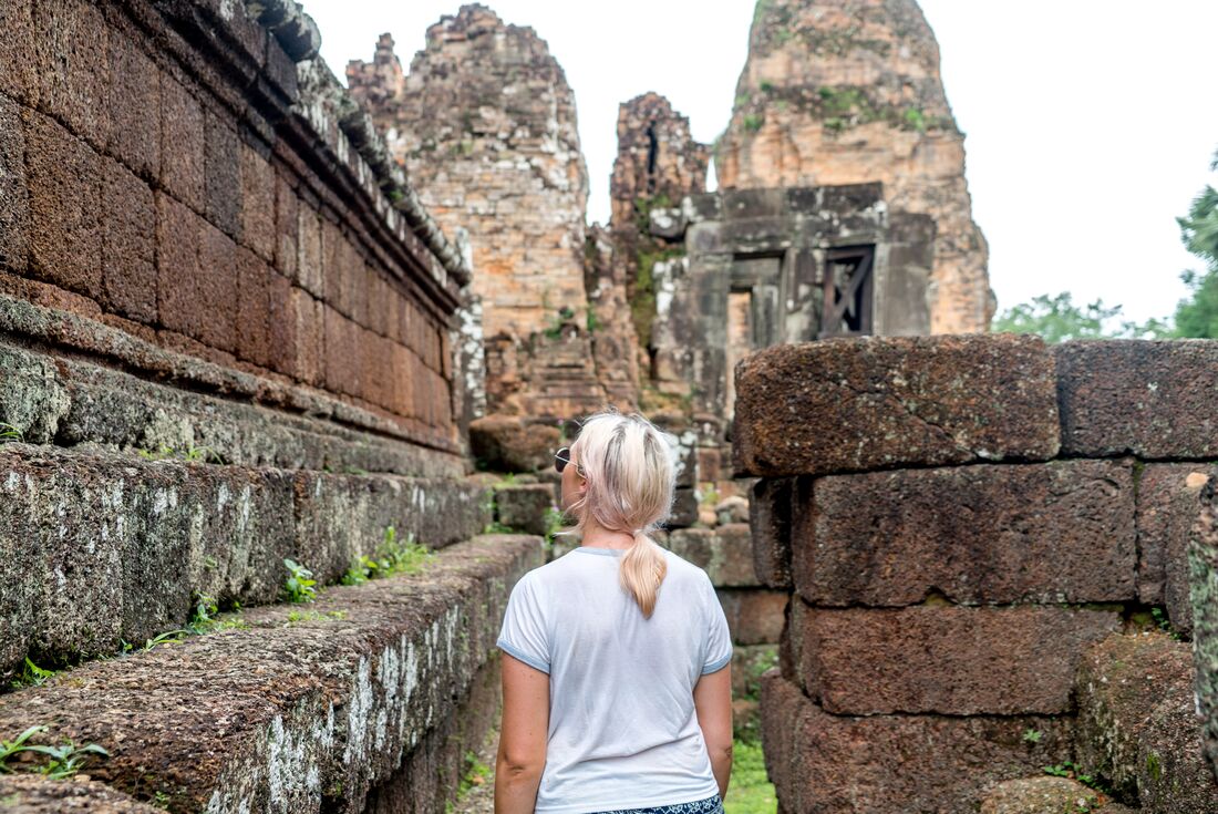 Traveller wanders through Angkor Wat 