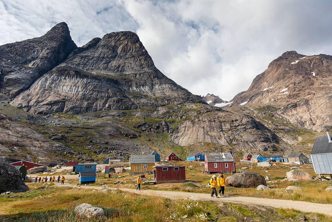 Experience Greenland's town of Aappilattoq