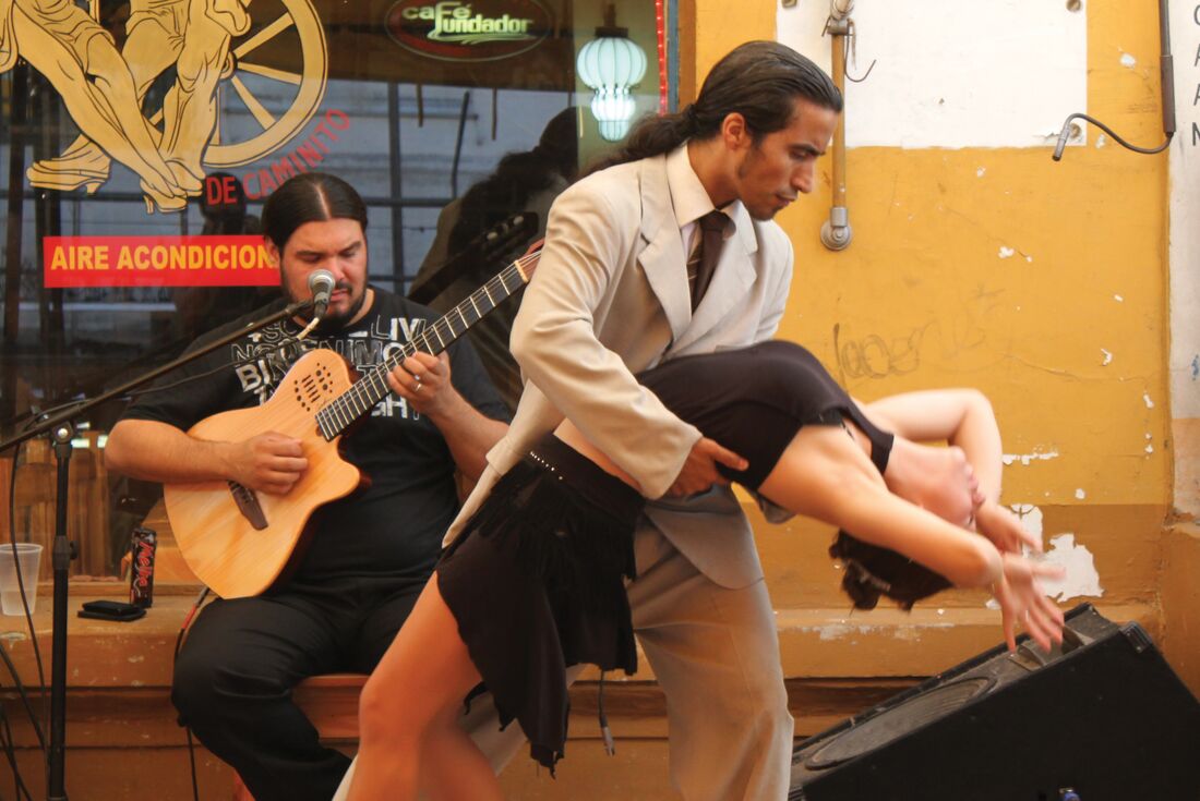 Locals dance in la boca restaurant, Buenos Aires, Argentina