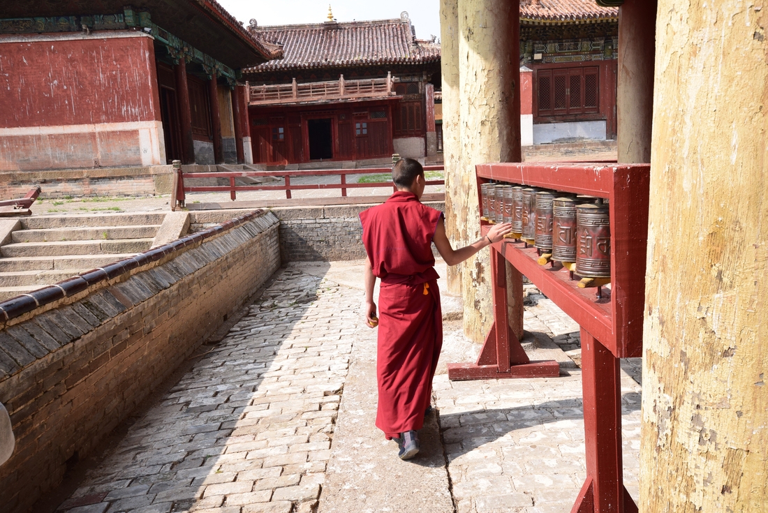 Intrepid Travel mongolia young monk at amarbayasgalant monastery