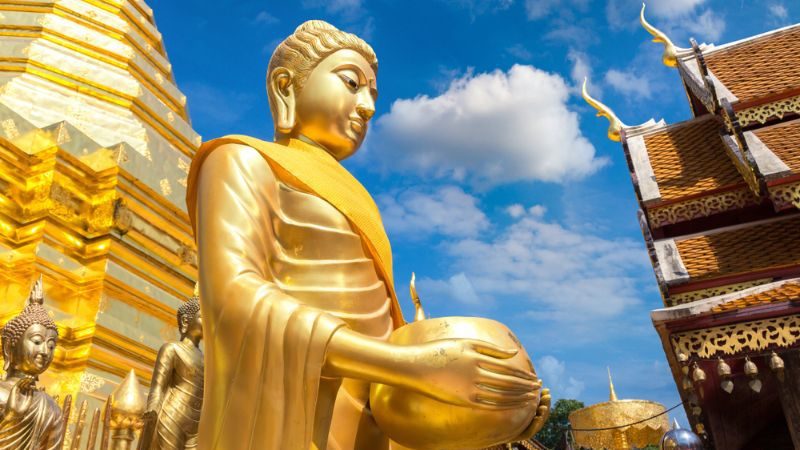 Golden pagoda Wat Phra That Doi Suthep in Chiang Mai
