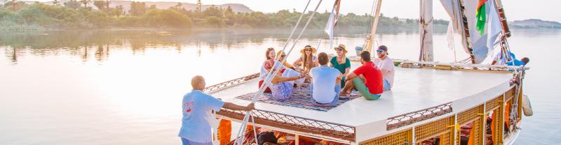 XEPN - Group cruising down the Nile river on a Felucca 