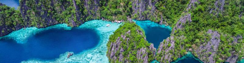Lagoons and limestone cliffs of El Nido, Philippines