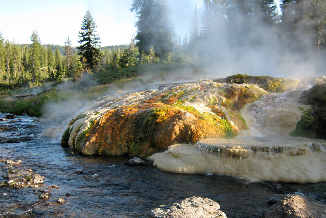 Beautiful geothermic scenery Yellowstone NP, USA