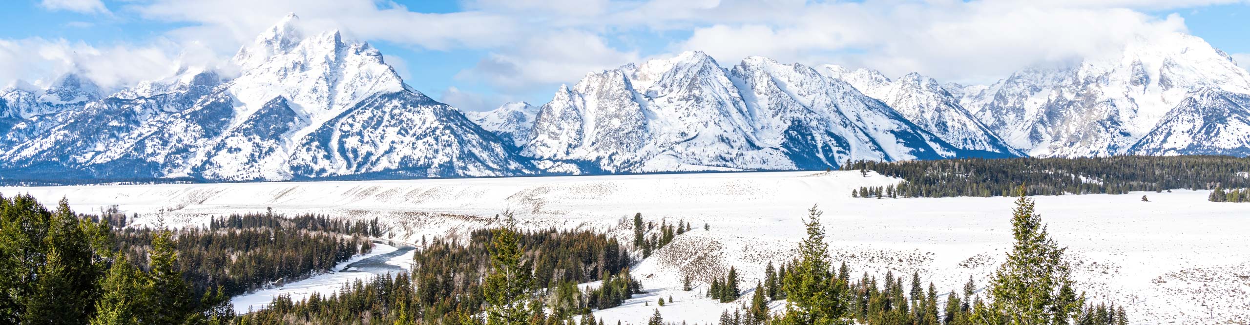 Snow ont he Mountains at snake river Yellowstone national park 