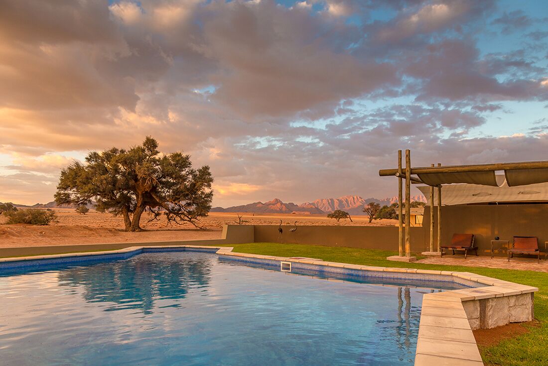 Namibia, Sossusvlei Lodge, Sunset by the pool