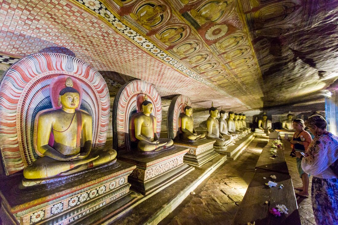 Visit the Dambulla Cave Temple, Sri Lanka