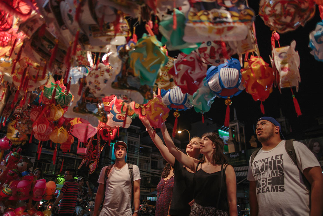 Exploring the night markets in Ho Chi Minh city, Vietnam