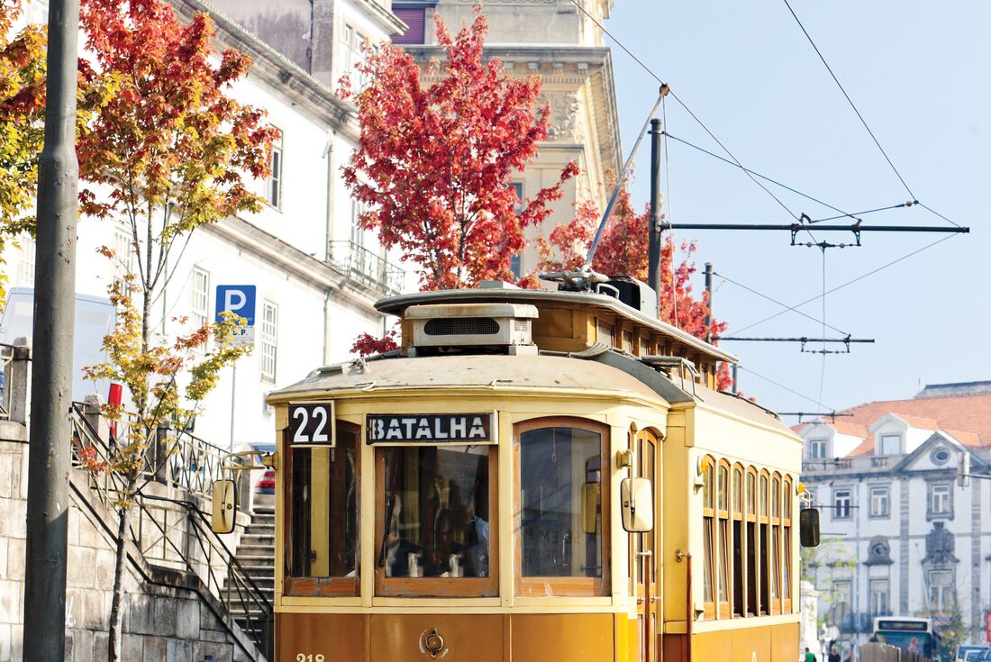 portugal_porto_tram-city-street
